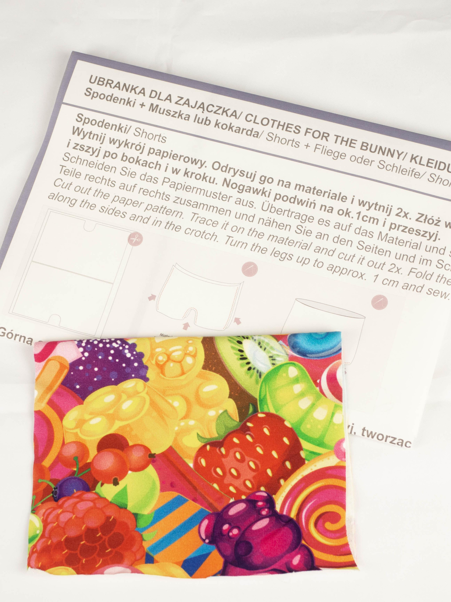 SPODENKI + MUSZKA DLA ZAJĄCZKA - ŻELKI - zestaw do uszycia 