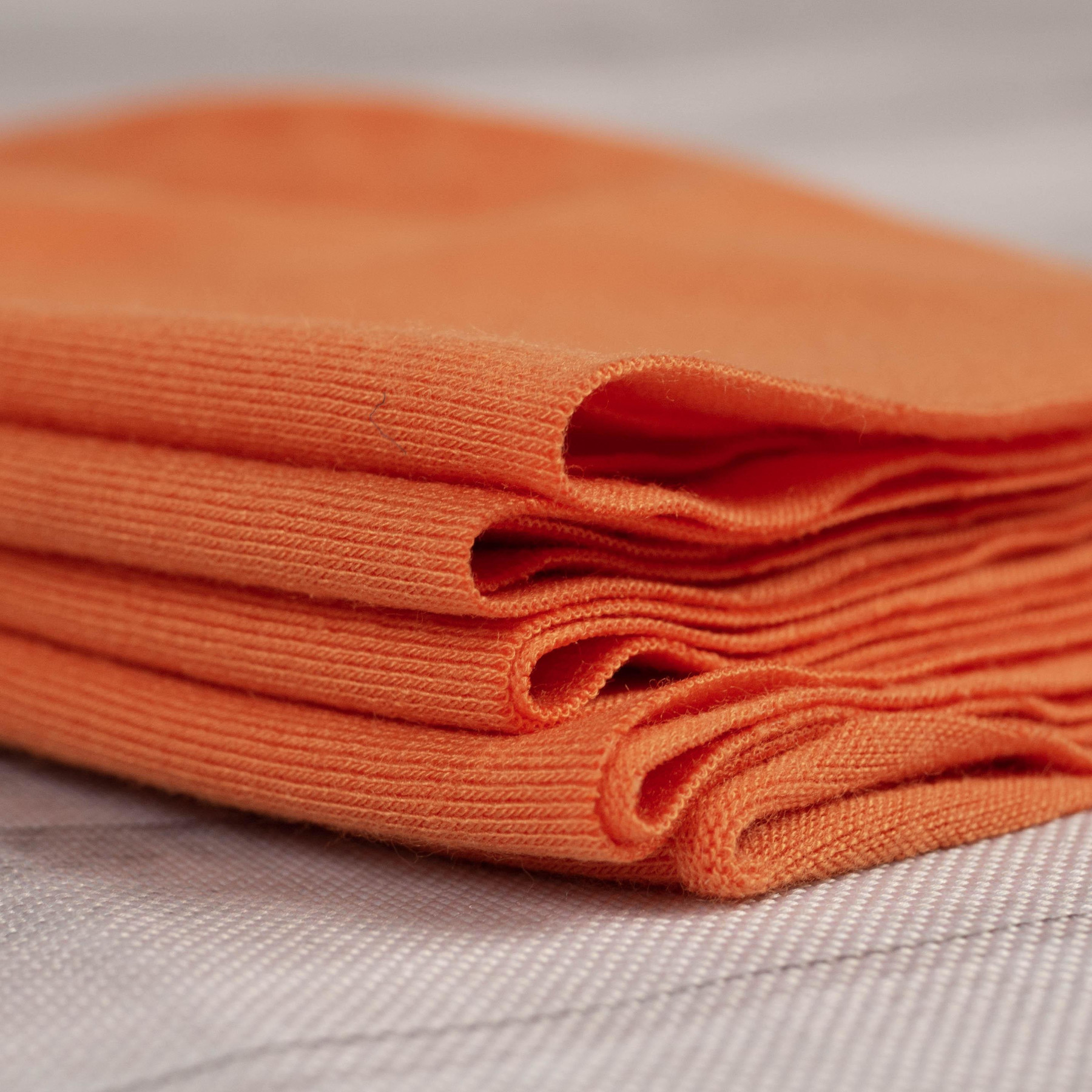 W-07 POMARAŃCZOWY - dzianina wiskozowa single jersey 210g