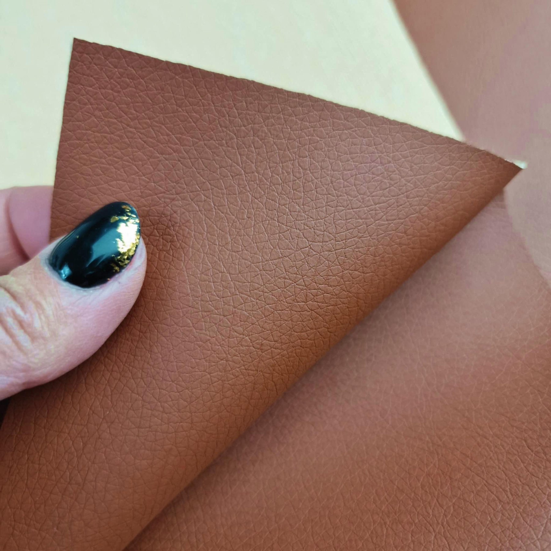 44cm BROWN - matte leatherette