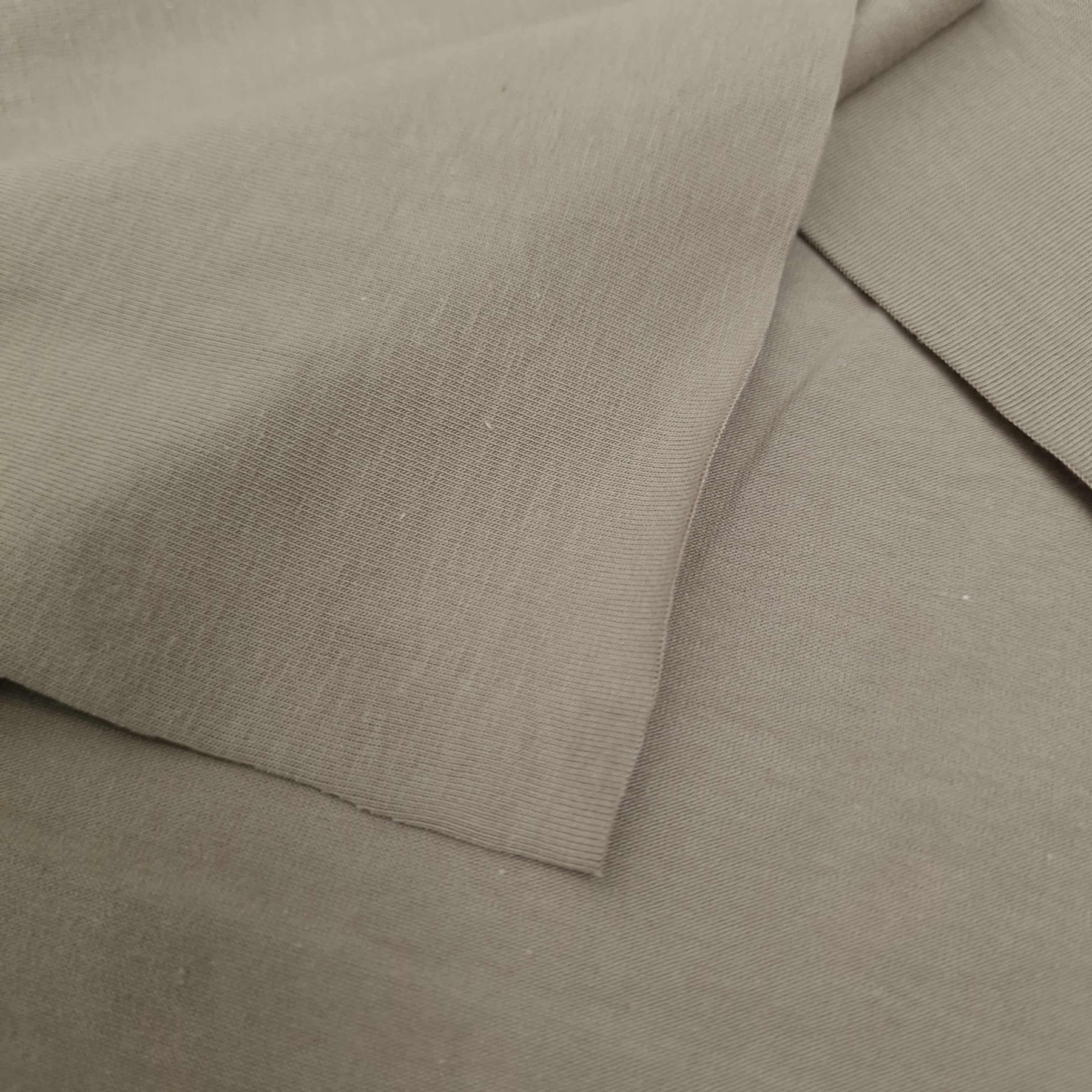 T-shirt with elastan TE210 - GREIGE (D-113)