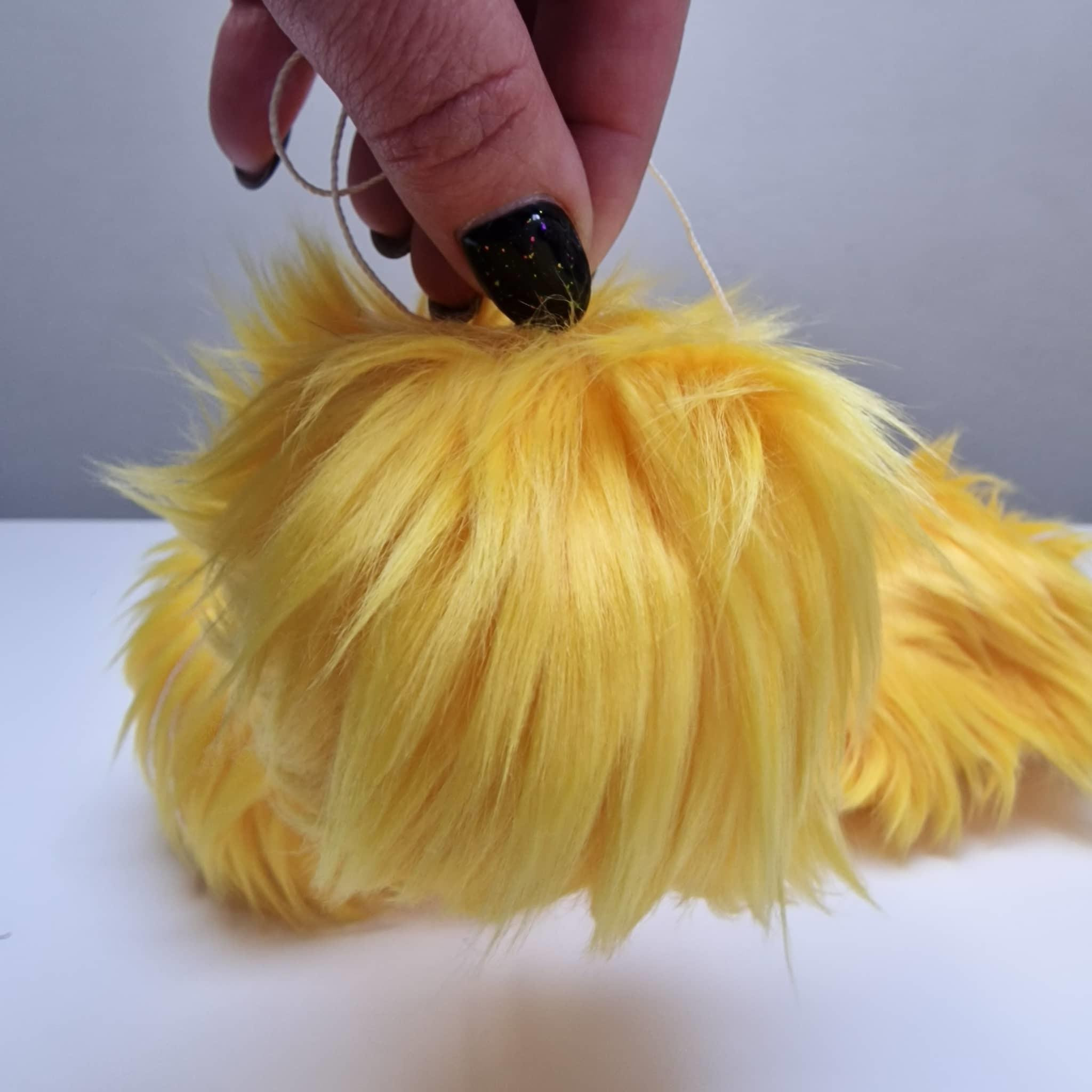Eco fur pompom 12 cm - CITRIC