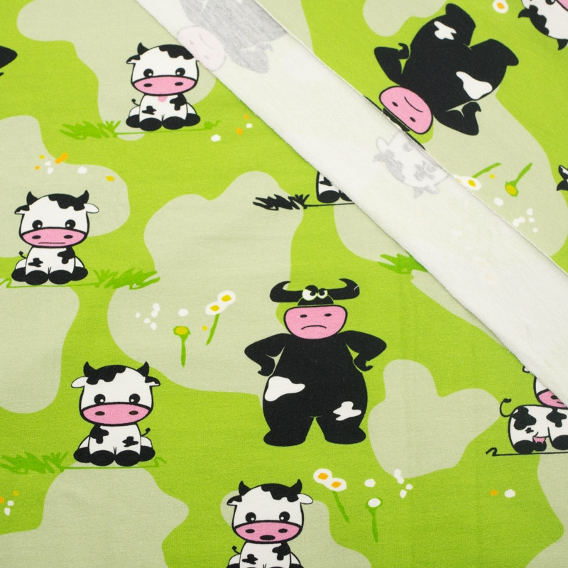 COWS ON GREEN - looped knit 