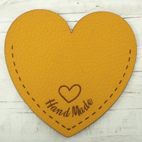Malá kapsička z eko kůže srdce "Hand Made" - medová