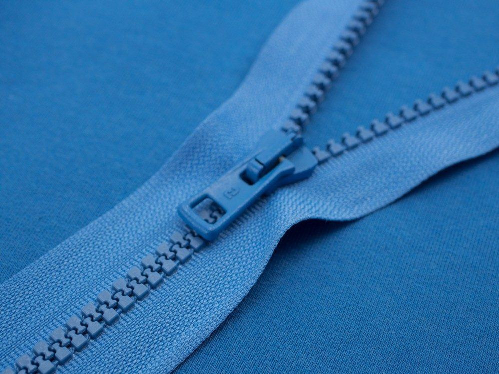 Kostěný zip 30cm dělitelný - modrý pudrový B-26