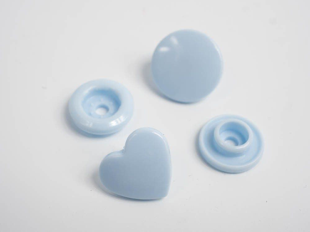 Patentky KAM srdce 12mm - baby blue 10 sad