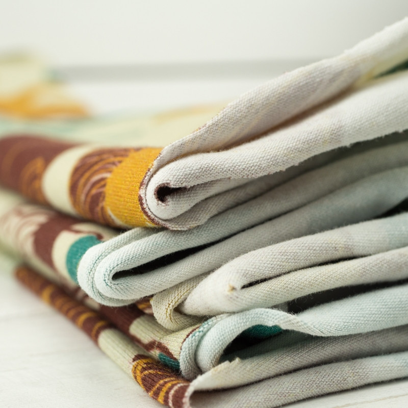 RETRO MACEŠKY / smaragdový - Viskózový úplet WE210