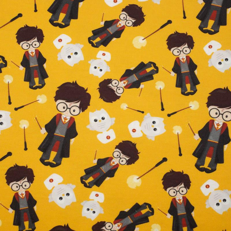 MAGICAL FRIENDS pat. 1 (MAGIC SCHOOL) / mustard - single jersey with elastane 