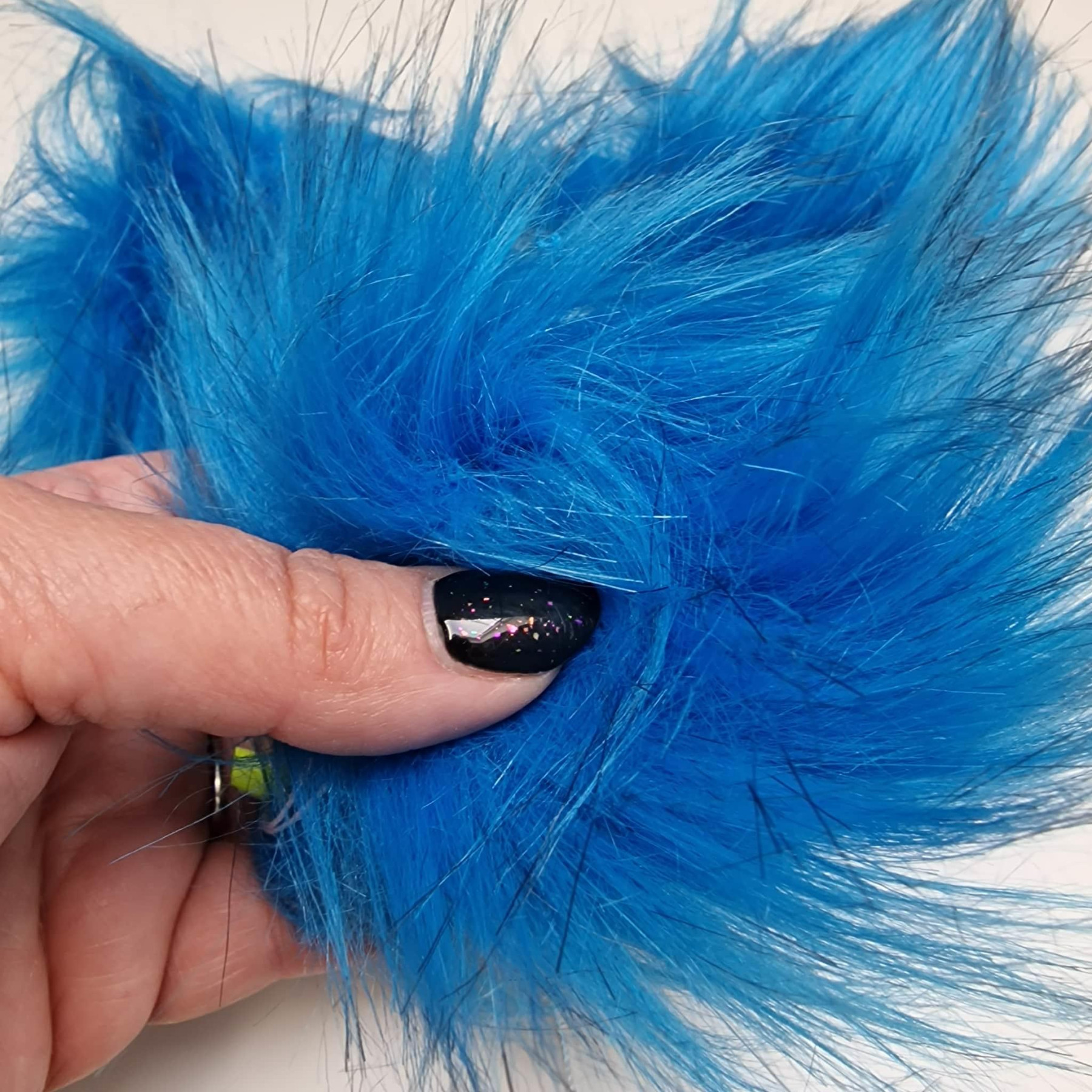 Eco fur pompom 12 cm - BLUE