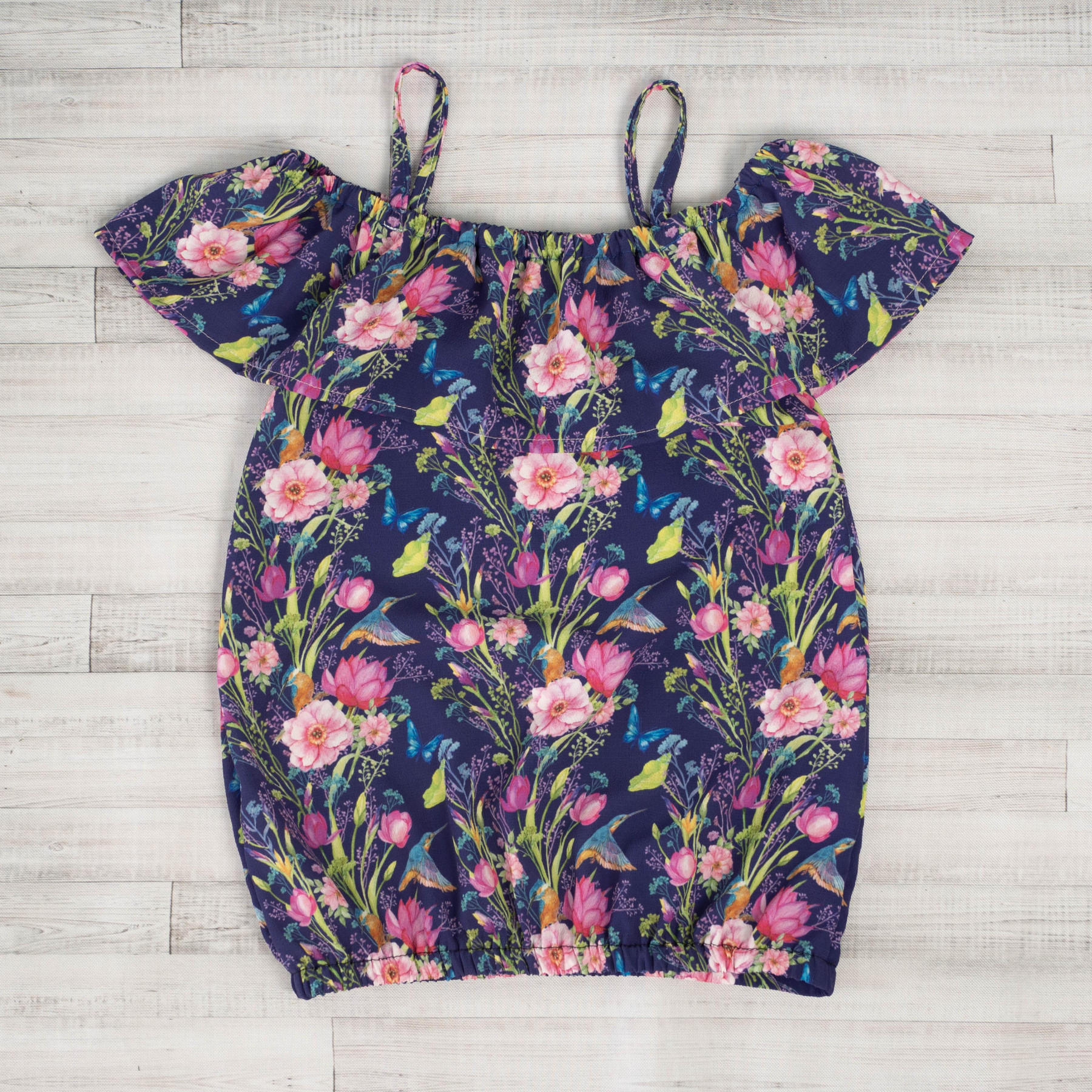Bardot neckline blouse (SARA) - Hydrangeas / white - sewing set