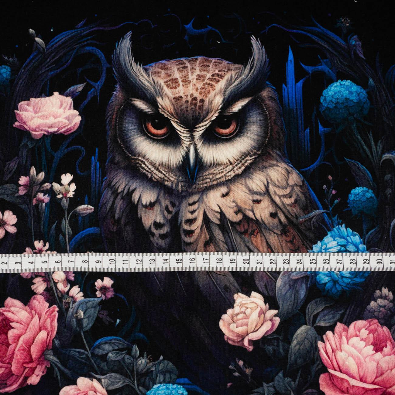 GOTHIC OWL - panel (60cm x 50cm) looped knit