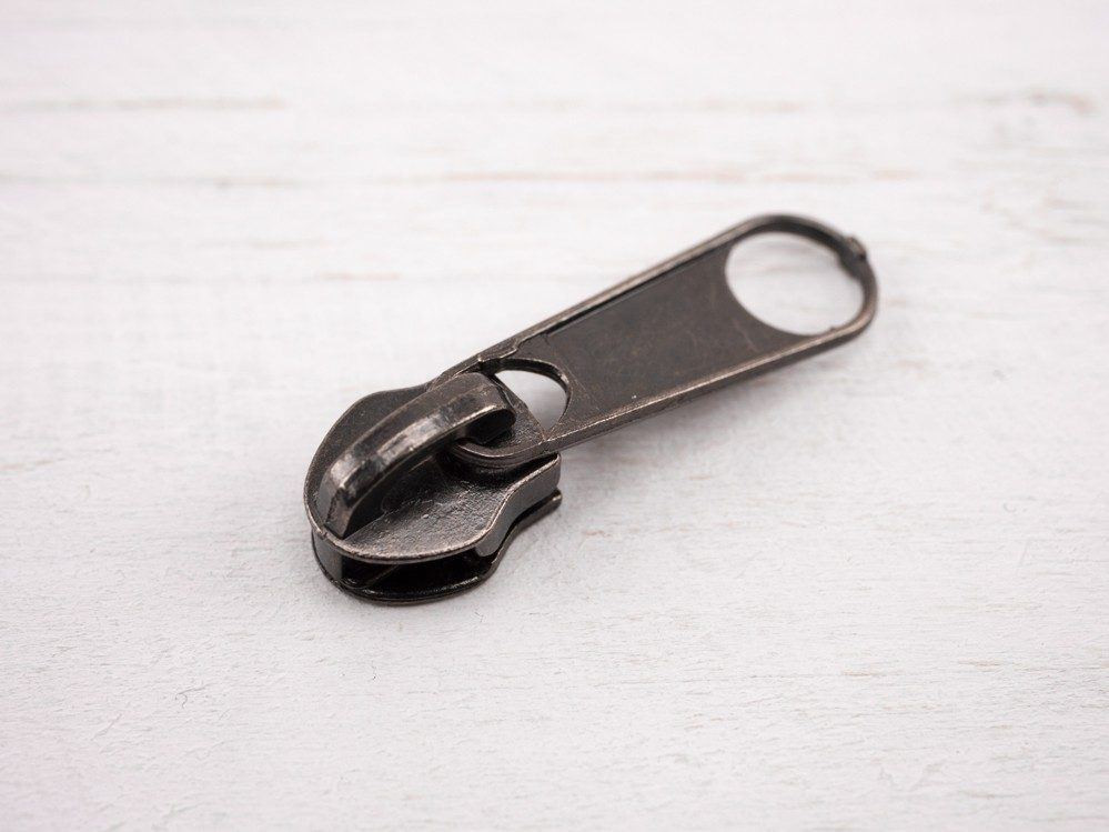 Slider for zipper tape 5mm  nickel black