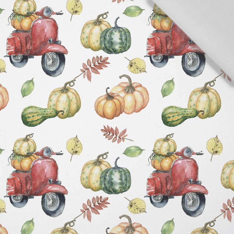 PUMPKINS ON THE SCOOTER (leaves) / white (PUMPKIN GARDEN) - Cotton woven fabric
