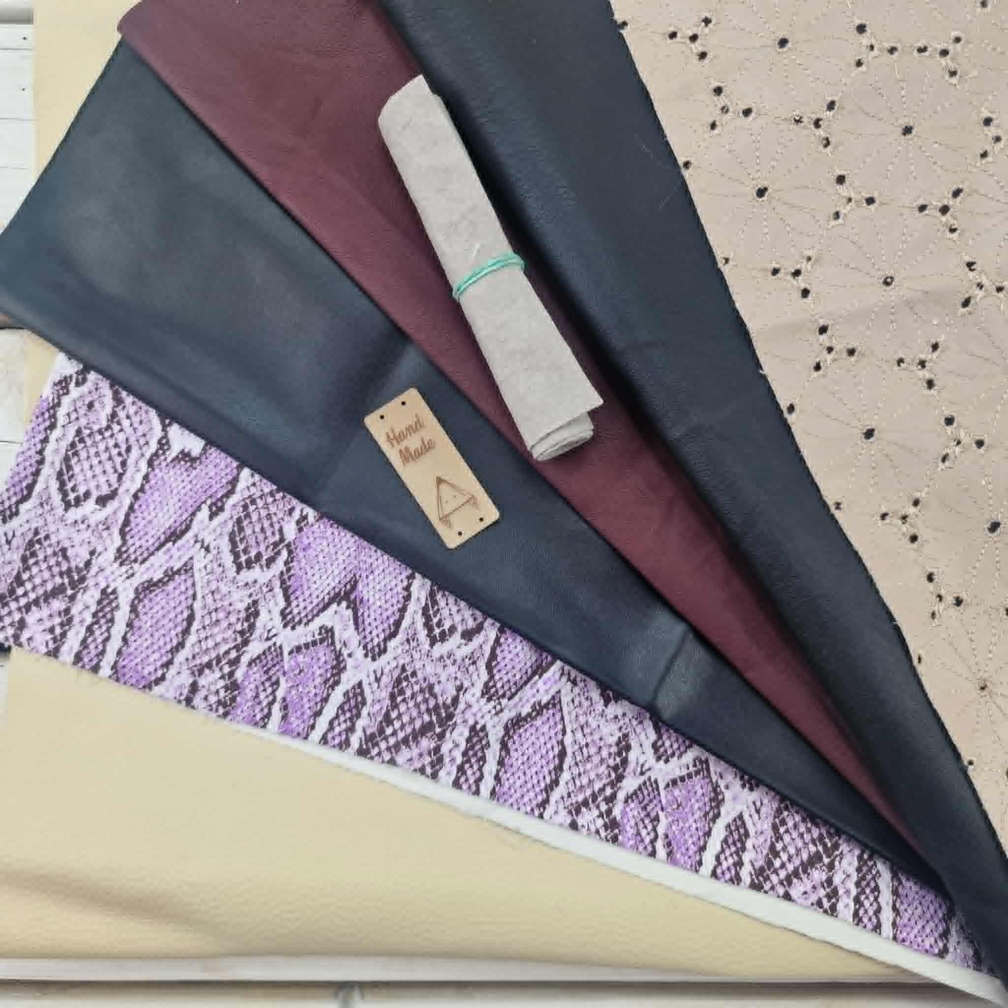 Bundle of leatherette PAT. 6