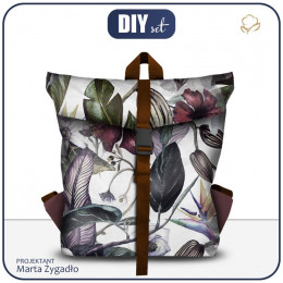 COURIER BACKPACK - PARADISE FLOWERS - aubergine - sewing set