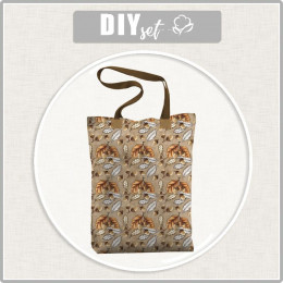 SHOPPER BAG - LEAVES AND ACORNS pat. 3 (AUTUMN IN THE FOREST)