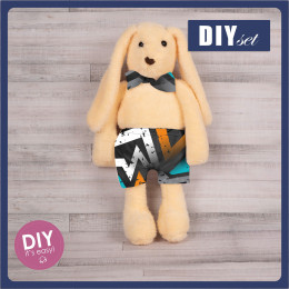 SHORTS + BOW TIE FOR BUNNY - GRAFFITI - sewing set