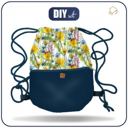 GYM BAG WITH POCKET - LADYBIRDS IN THE MEADOW (IN THE MEADOW) - sewing set