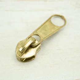 Slider for zipper tape 5mm - gold/copper