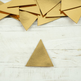 Leatherette label big triangle - gold