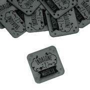 Label ''MIT LIEBE GEMACHT'' 3x3cm – coffee with milk