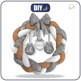 CHRISTMAS WREATH - WINTER OWLS / grey (WINTER IN PARK) - sewing set