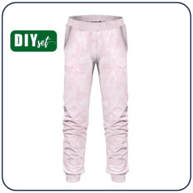 CHILDREN'S JOGGERS "LYON" (134/140) - CAMOUFLAGE pat. 2 (rose) - looped knit fabric