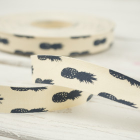  Cotton tape with feathers - 15mm