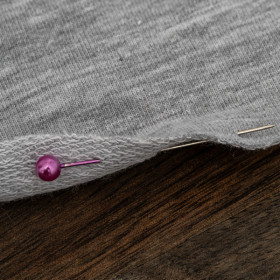 MAGNOLIAS PAT. 3 (BLOOMING MEADOW) / melange light grey - looped knit fabric