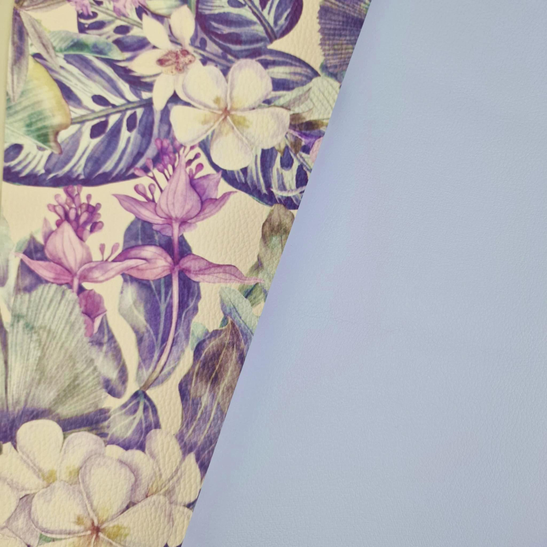 BABY BLUE - matt Kunstleder