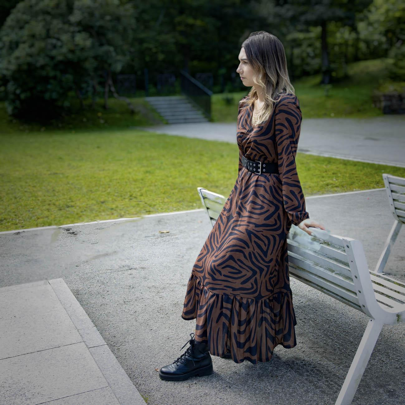 WICKELKLEID MIT RÜSCHEN (ABELLA) - ANIMAL SKIN ms.15 - Nähset 