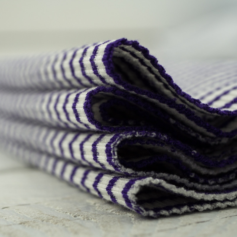 STREIFEN / vanille - violett - Strickware gestreift