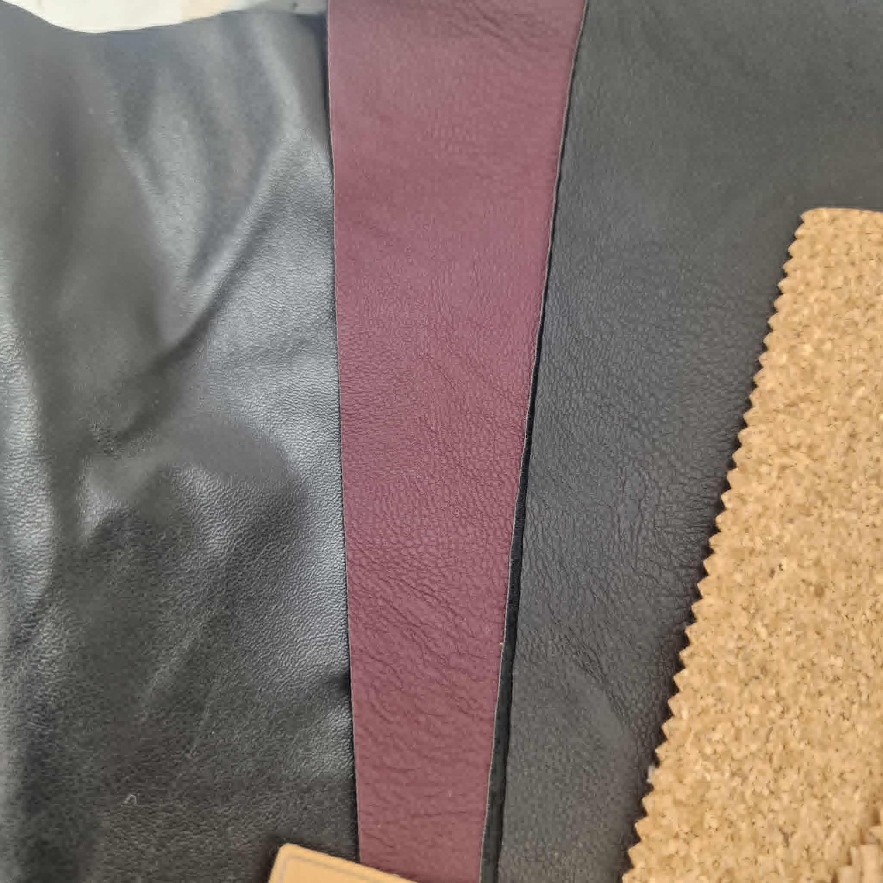 Paket mit Kunstleder (Skai) M.8