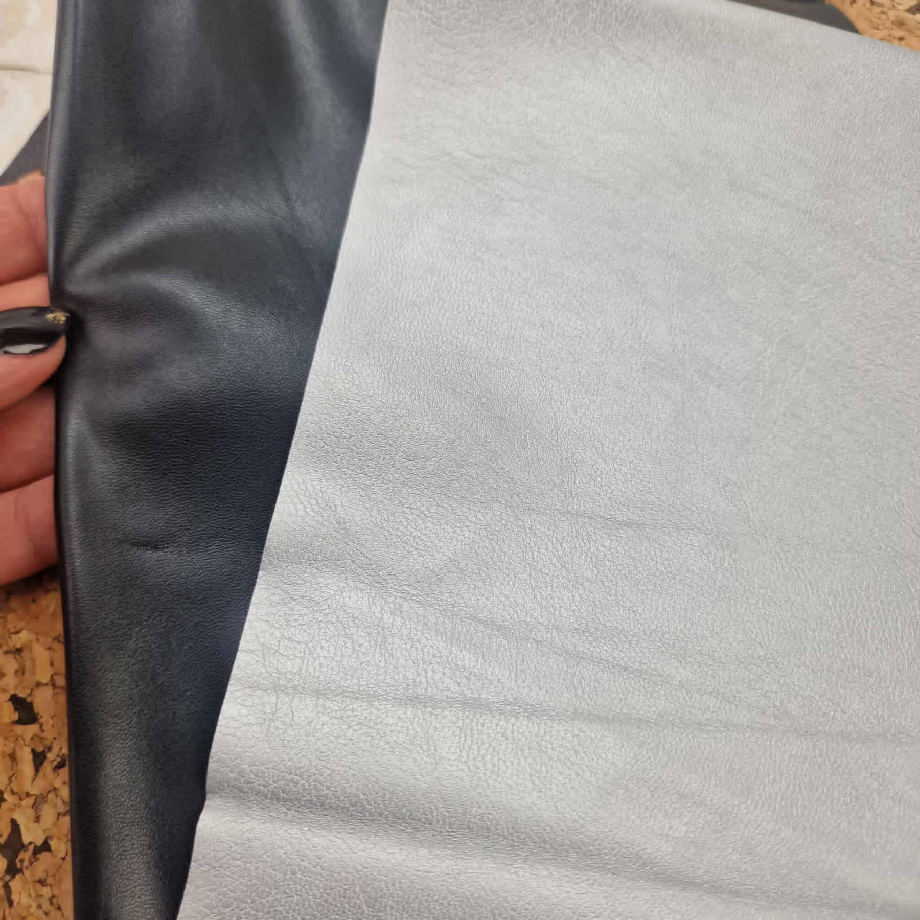 Paket mit Kunstleder (Skai) M.10