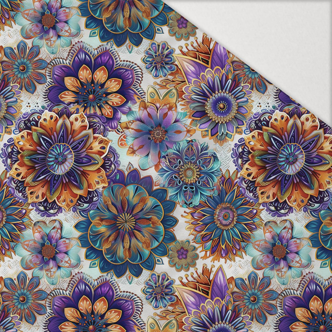 BUNTE MANDALA m. 5 - Hydrophober angerauter Wintersweat BUNTE MANDALA m. 5 - Hydrophober angerauter Wintersweat