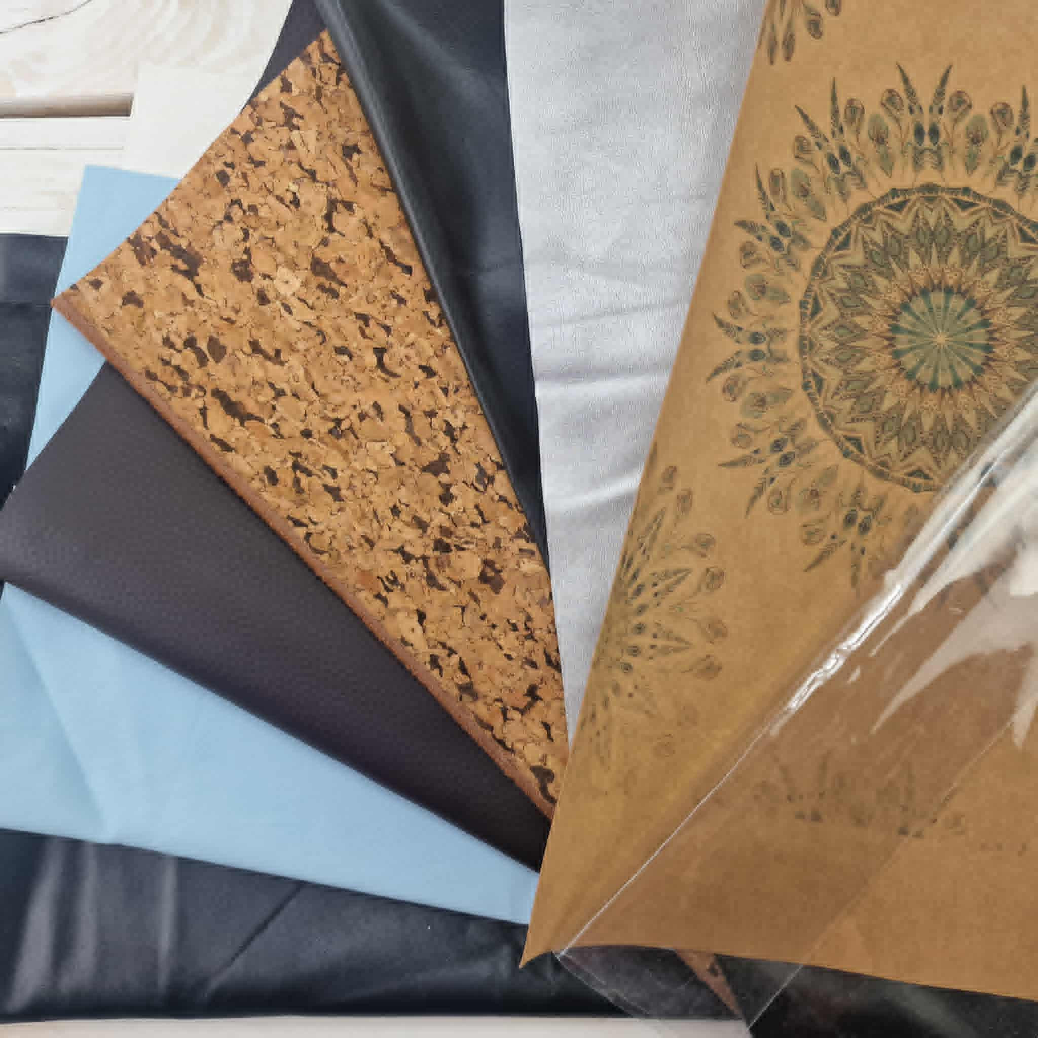 Paket mit Kunstleder (Skai) M.10
