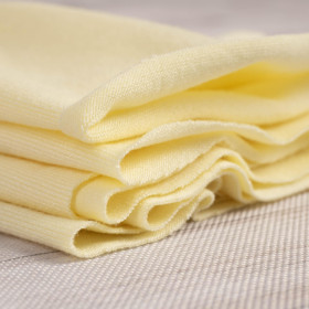 W-120 GELB (BUTTER YELLOW 2) - Viskose jersey 210g