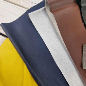 Paket mit Kunstleder (Skai) M.5