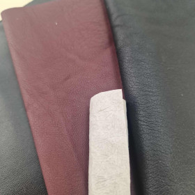 Paket mit Kunstleder (Skai) M.6