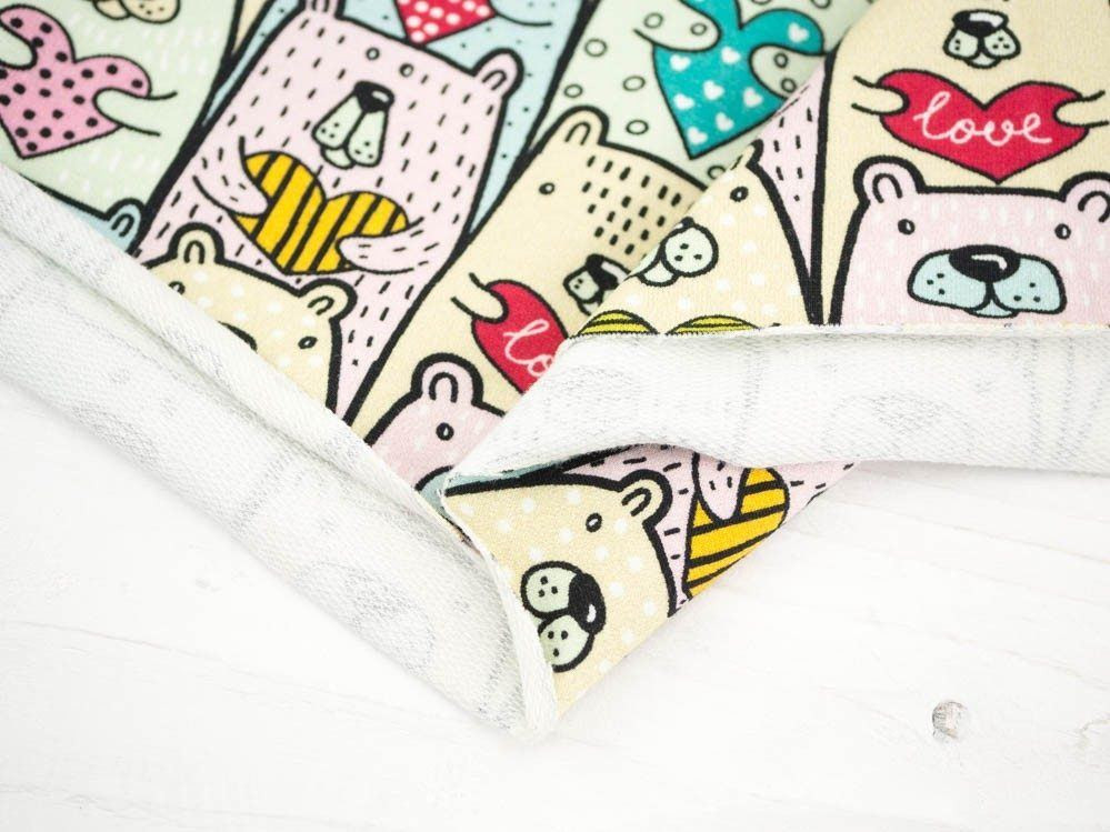 BEARS WITH HEARTS - looped knit SP250