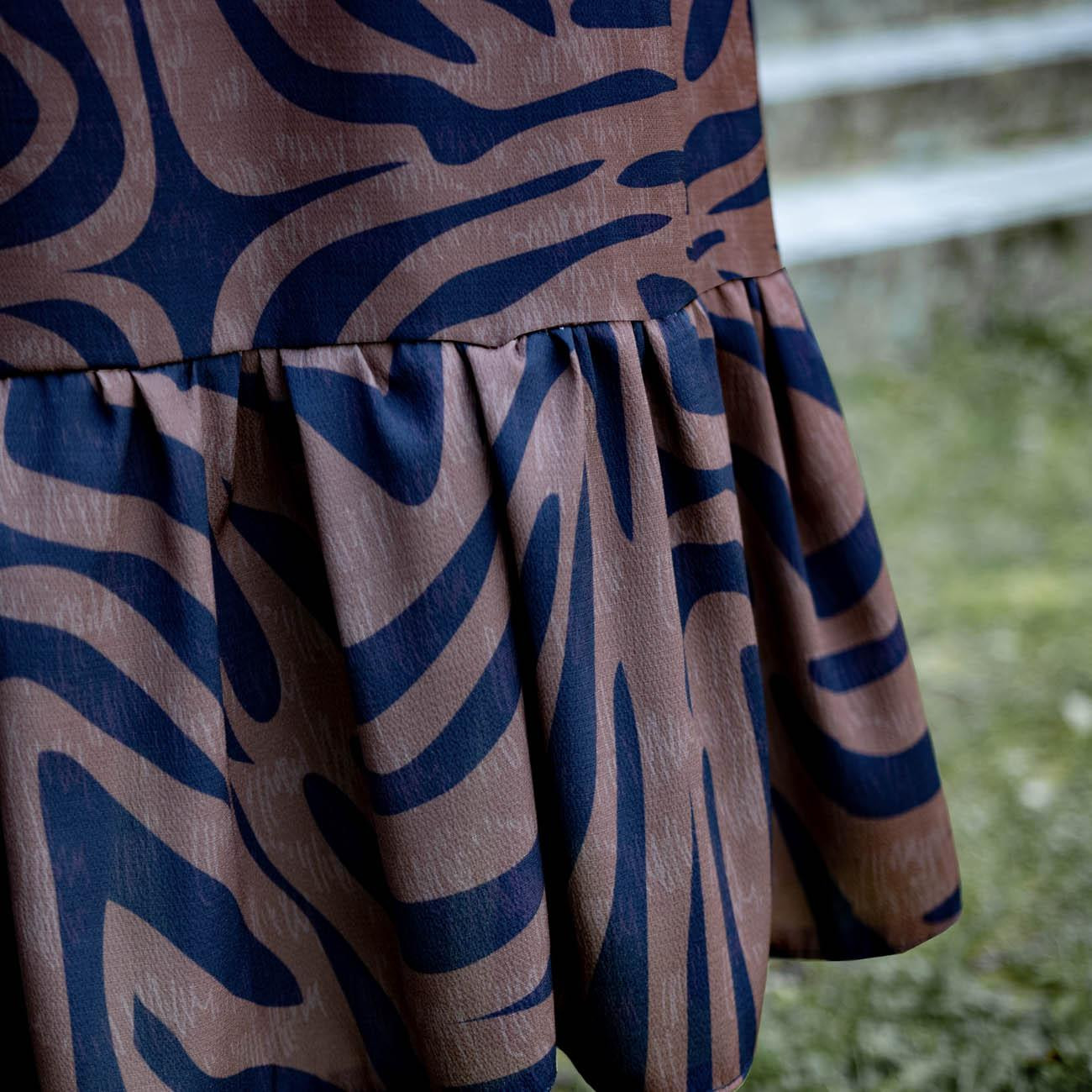 WRAP FLOUNCED DRESS (ABELLA) - ZEBRA PAT. 2 / brown - sewing set