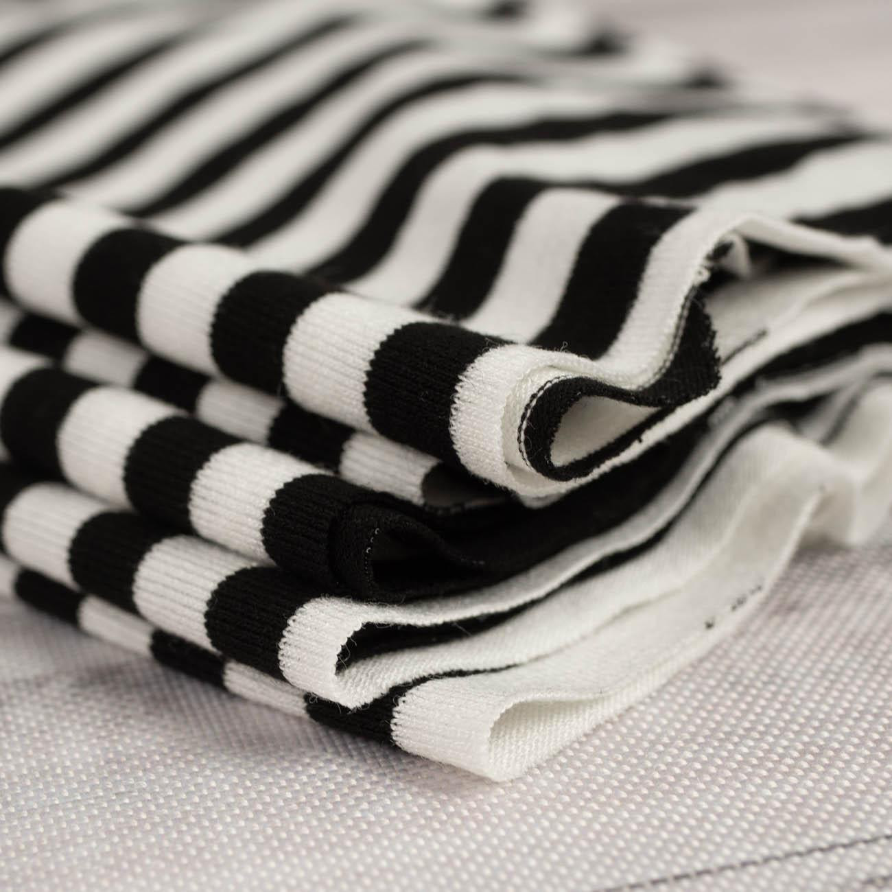 STRIPES WHITE / BLACK 0,7cm x 0,7cm - Viscose jersey