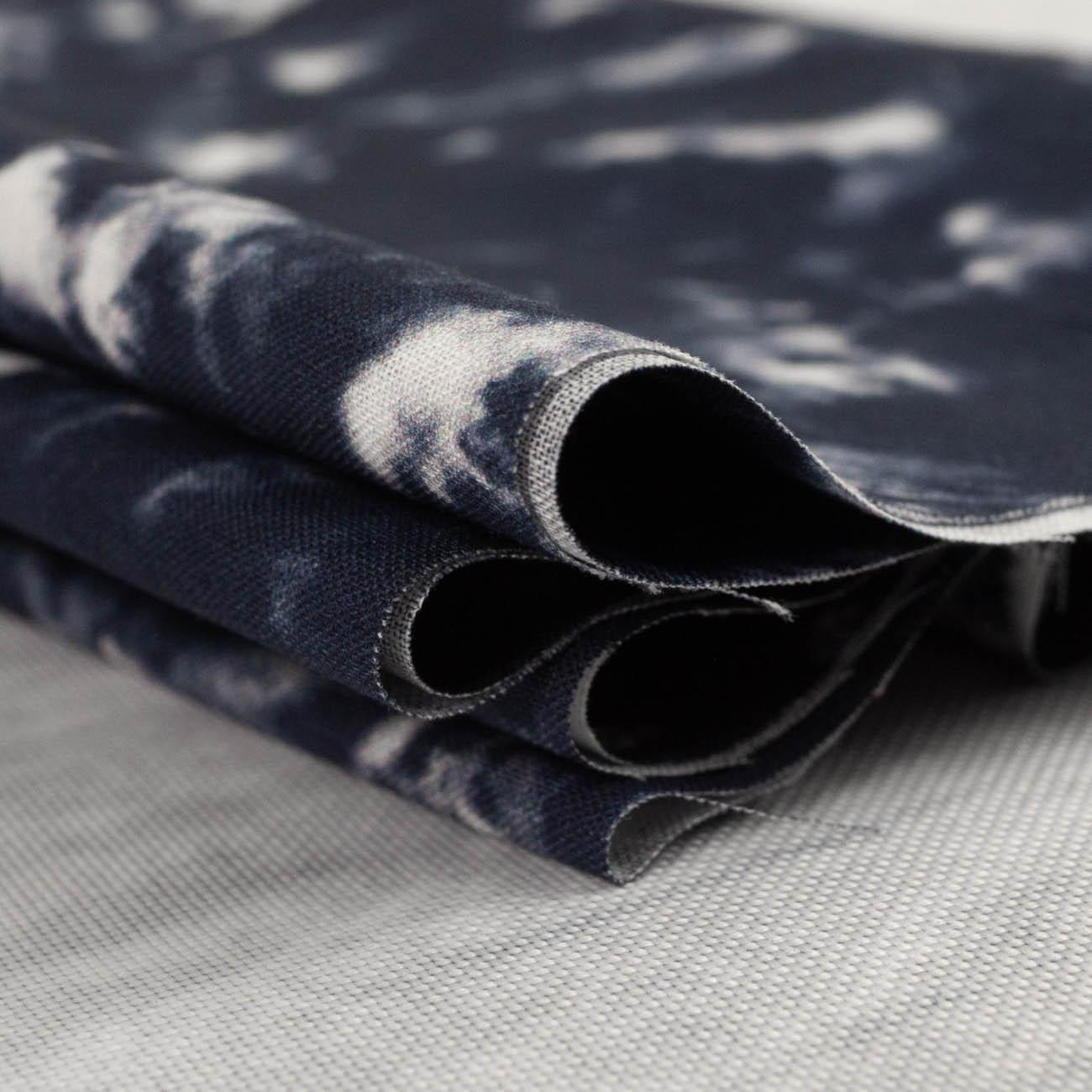 BATIK pat. 2 / navy - Cotton woven fabric