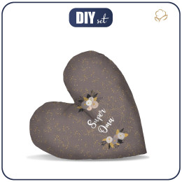 DECORATIVE PILLOW HEART -  Super Oma / FLOWER BOUQUET  pat. 7 (gold)