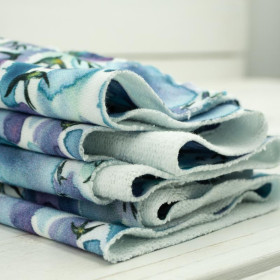 WATERCOLOR SWALLOWS - thick looped knit 
