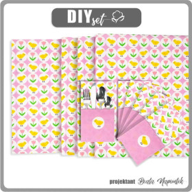 NAPKINS AND RUNNER - CHICKS AND TULIPS / purple - sewing set