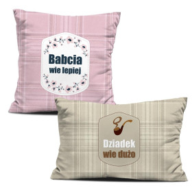 DECORATIVE PILOWS - Babcia wie lepiej/ Dziadek wie dużo - english check