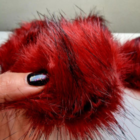 Eco fur pompom 12 cm - MAROON