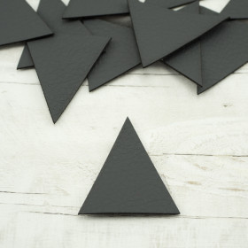 Leatherette label big triangle - graphite