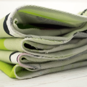 COWS ON GREEN - looped knit 