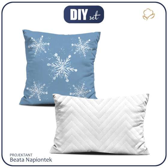 DECORATIVE PILOWS - WHITE SNOWFLAKE / blue